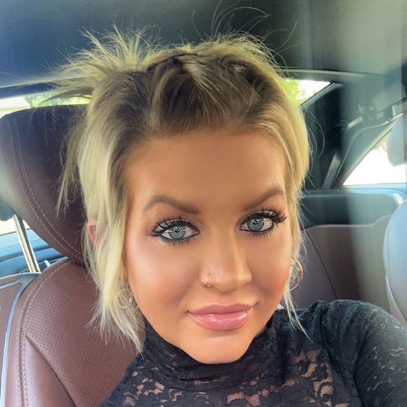 Meet your Posher, Allison - Picture 15 of 15